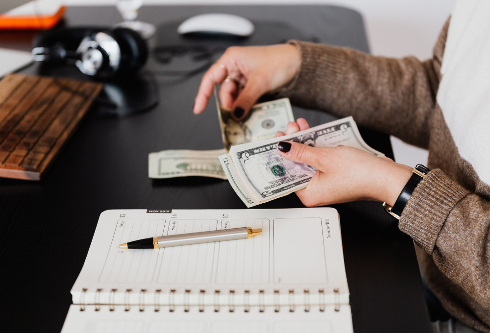 Cash-Out Refi vs. HELOC: Which is Best for Debt Consolidation?